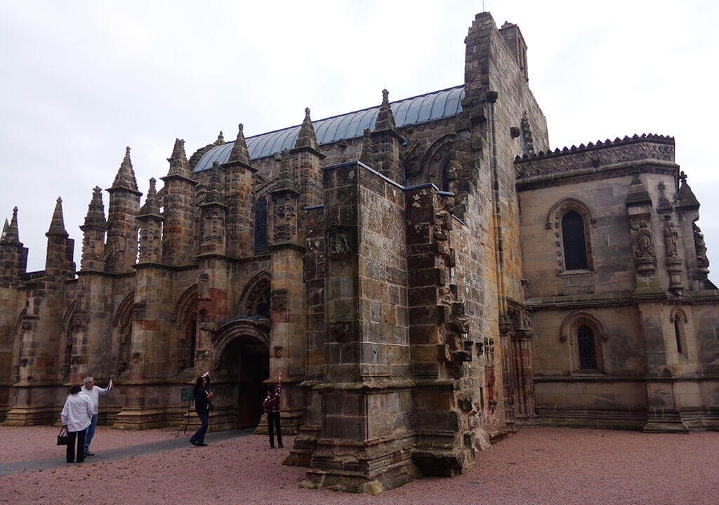 Rossyln-Chapel---Scotland---TheWingedFork
