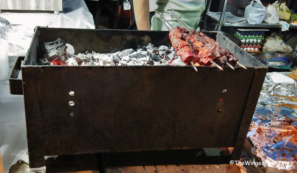 Shig-grill-at-khau-galli-in-Jogeshwari-during-iftar - with goat udders and got liver