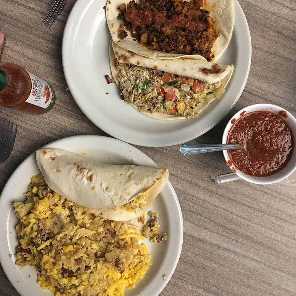 What's for breakfast, ya'll? -Texas Breakfast Tacos - Erin from Sol Salute