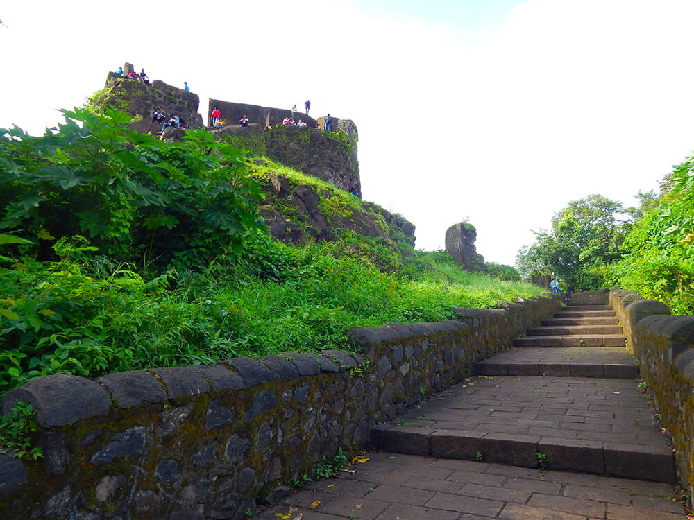 Sion Hillock Fort - Khushboo from Munni of all Trades