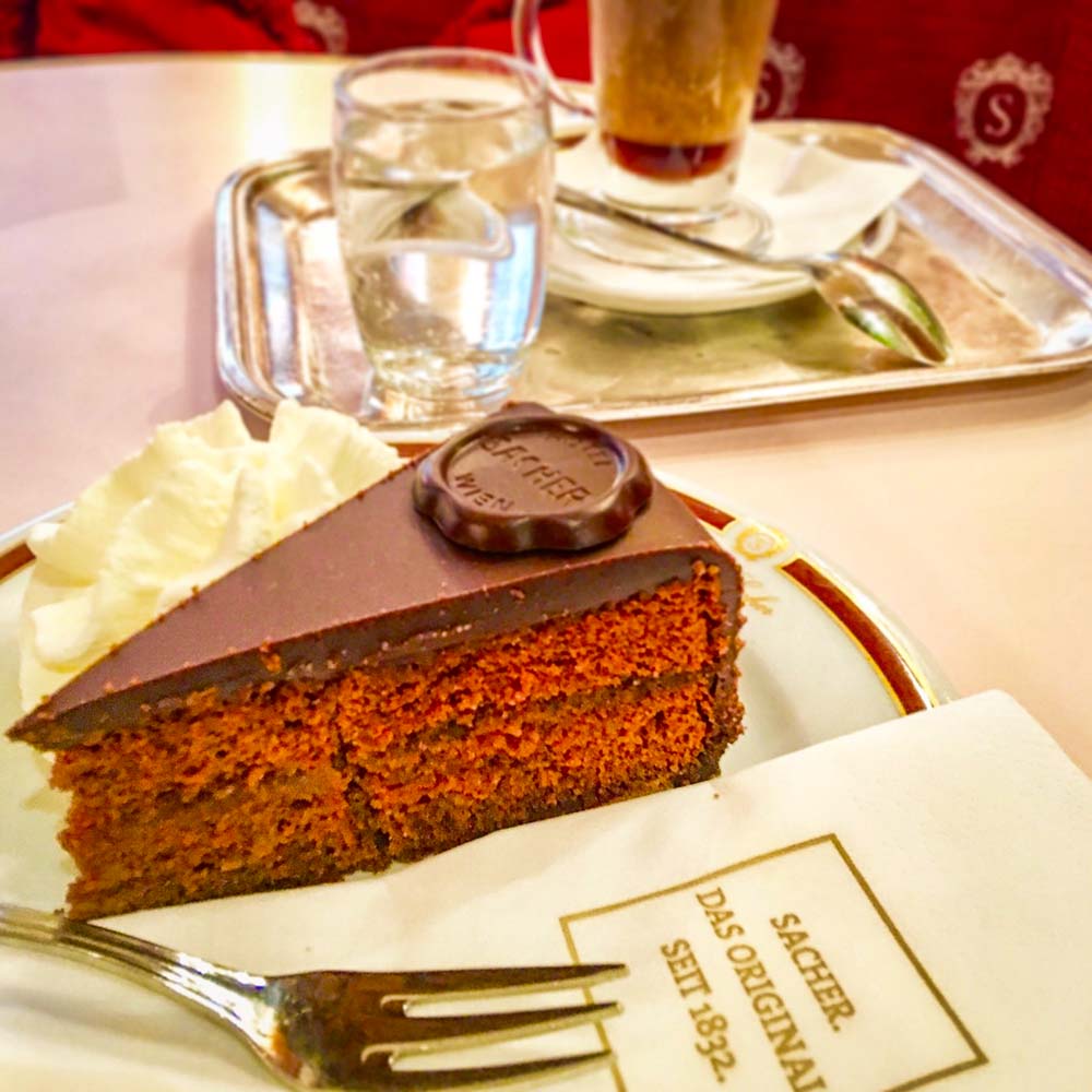 Was gibts als Nachtisch? Sacher Torte - By Laura from The Culinary Travel Guide