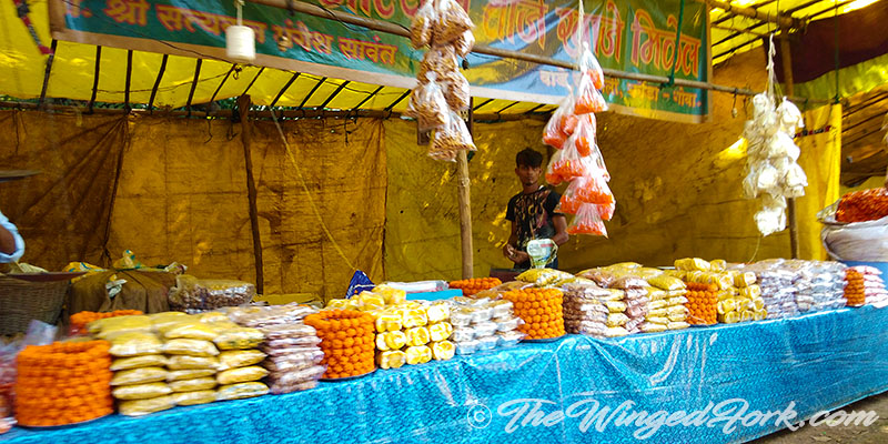 Snacks and Sweets at Ponda Market - Pic by TheWingedFork