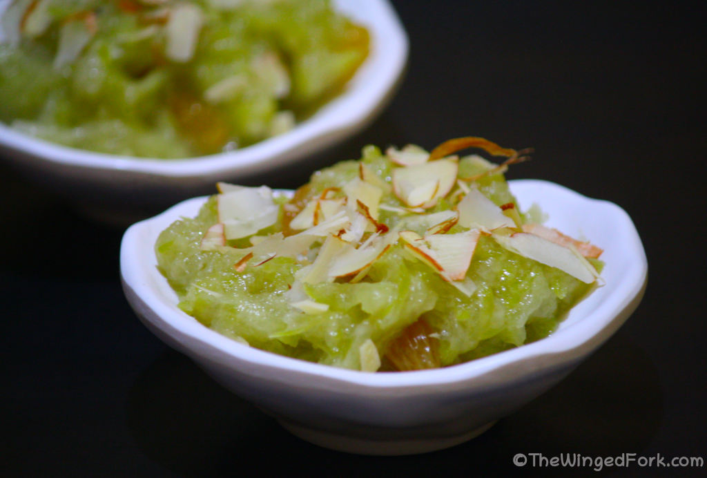 2 servings of bottle gourd halwa in white bowls.