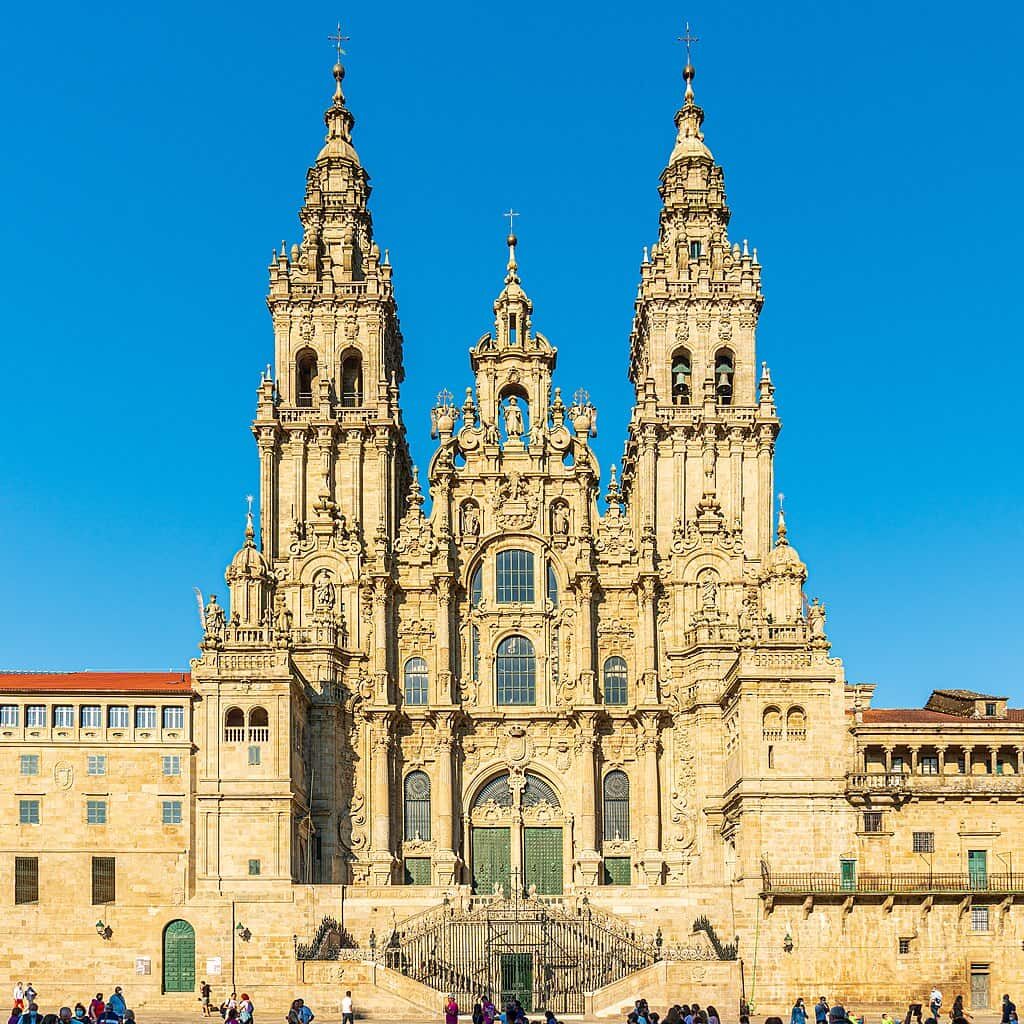 Wikipedia image of Santiago Cathedral.
