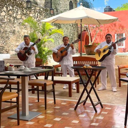 Best Places to Eat in Merida: Local’s Guide for 2022